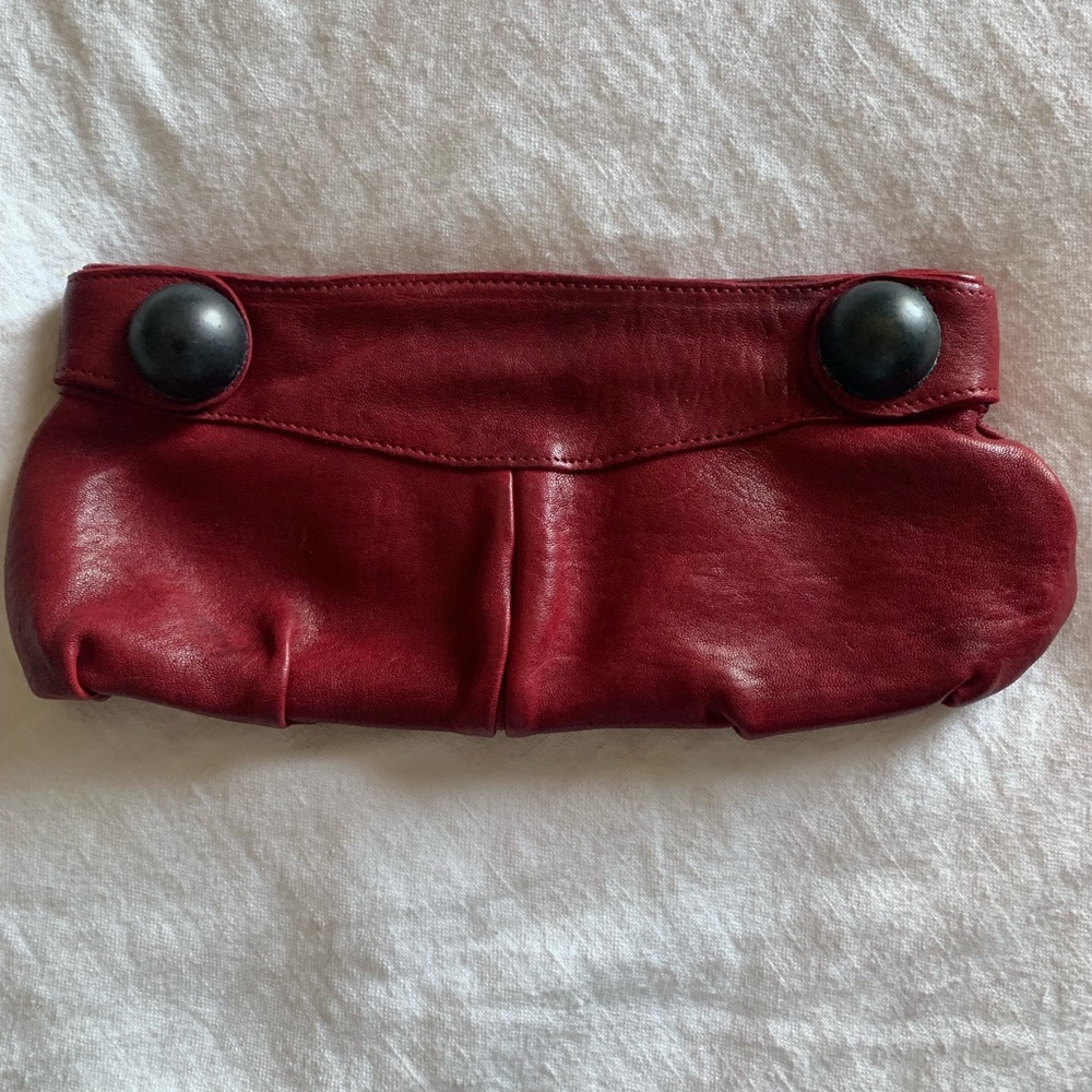Linea Pelle Clutch